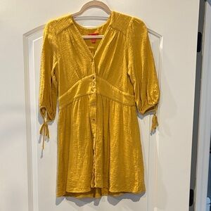 Chelsea & Violet Golden Button-Down Blouse